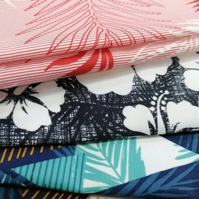 Quick Dry Waterproof Printed Microfiber Fabric in 100 Polyester - Peach Skin for Cloth, Home Textile