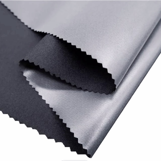 300D 100% Polyester Waterproof Fabric for Outdoor Furniture Cover - Silver Coated, Anit UV, Durable