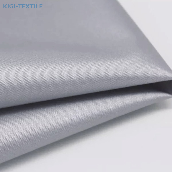 Anti-UV Polyester Fabric 190T Taffeta with Sliver Coated for Car Cover, Outdoor Furniture Cover